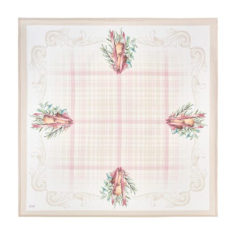 Centro tavola in cotone 120x120 cm con quadretti rosa cipria e motivi natalizi di campanelle dorate e fiocco, collezione Darling.