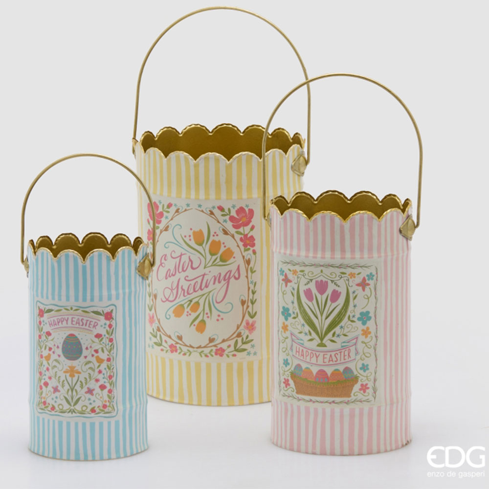 EDG Vaso Righe Cilindro con Manico Metallo 1 Vasi cilindrici in metallo a righe pastello con manico dorato e decori pasquali