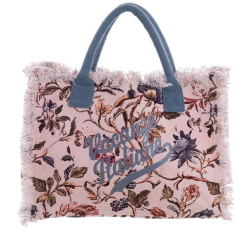 Borsa in tessuto floreale con scritta ricamata "Vacanze Italiane" e manici blu in stile denim, con frange ai bordi.