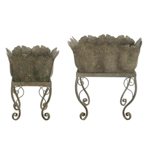 Vaso alto in metallo con decoro a foglie e piedini, collezione Giardino Segreto Blanc Mariclò.