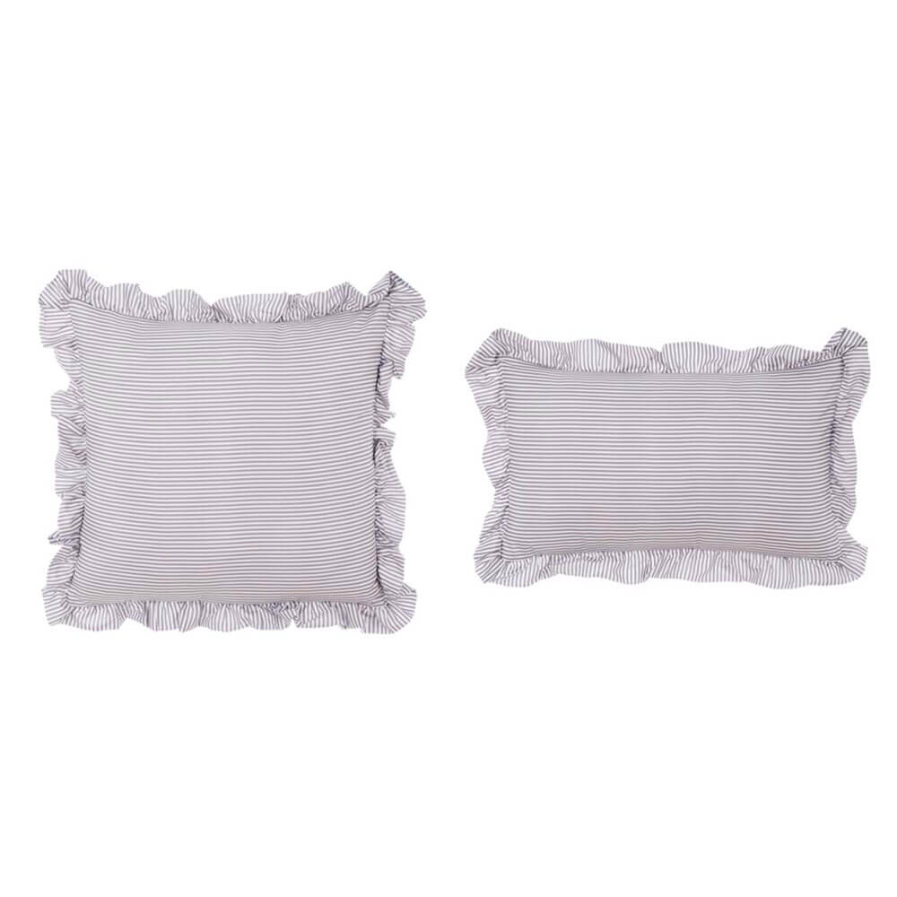 Blanc MariClo Juego de 2 almohadas Gala Beige Sogno Vichy 45x45 30x50 1 Conjunto de dos cojines Blanc MariClò con rayas beige y ribete de volantes, en un romántico estilo shabby.
