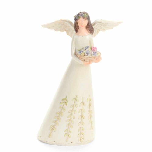 Angelo in resina avorio con ali aperte e cestino di fiori pastello, coroncina lilla e decori a tralci sulla veste, 15 cm.