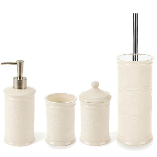 Set bagno “Bath” bianco in ceramica lucida con scritta in rilievo, dosasapone con pompa metallica, barattolo, portaspazzolini e portascopino.