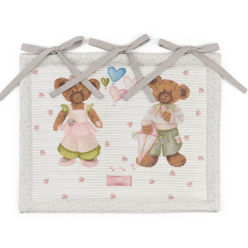 Copriforno Sweet Bear Cuori Nuvole di Stoffa 35x42 in cotone imbottito, con orsetti e palloncini a cuore, fondo rigato e bordo a pois.