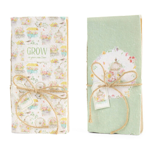 Cuaderno Nuvole di Stoffa collezione Fiorirà 11x21 cm, dos diseños surtidos con tapas de flores pastel y cordel natural.