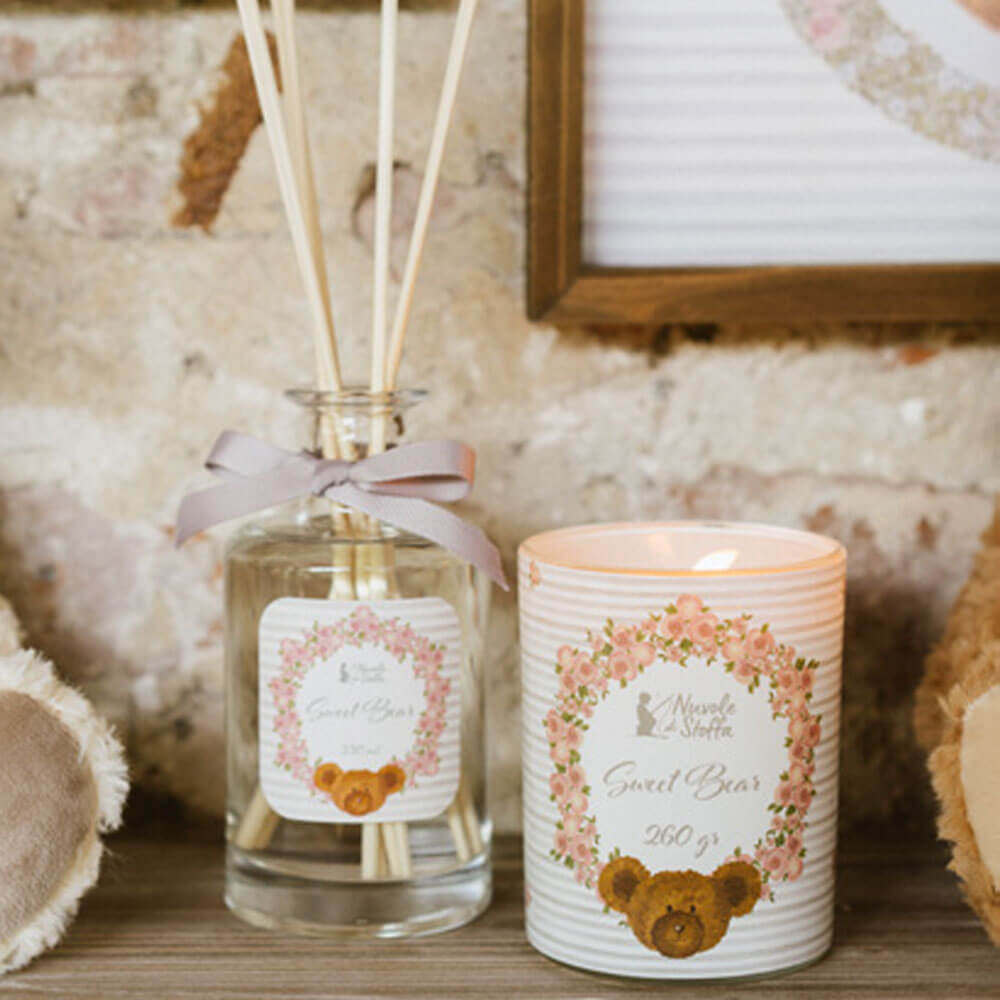 Nuvole di Stoffa Candela Sweet Bear 260 g 2 Nuvole di Stoffa Candela Sweet Bear 260 g - immagine 2