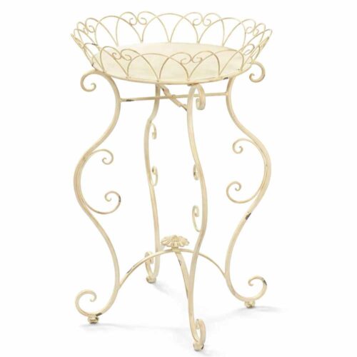 Tavolino in metallo avorio con bordo a riccioli e gambe a volute, piano rotondo tipo vassoio, 42x42x66 cm.