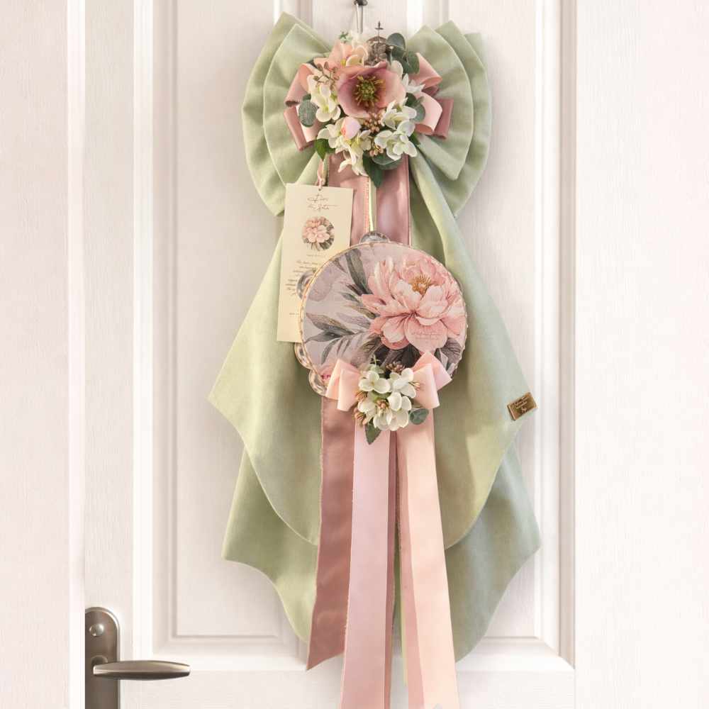 Madame Fiocco Fior di seta verde avec tambourin h 80 cm 1 Madame Fiocco Fior di seta verde avec tambourin h 80 cm