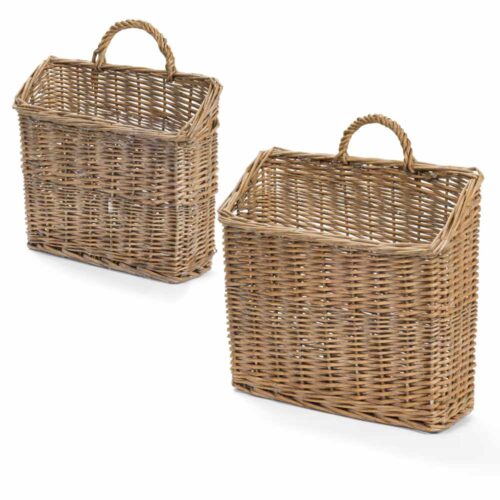 Cesto in vimini naturale intrecciato con manico, forma rettangolare, collezione Pepen.