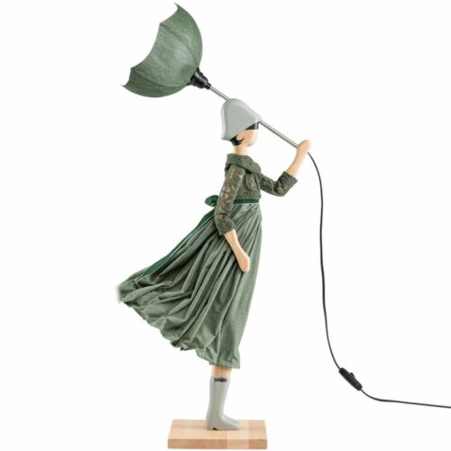 Lampada artigianale Marthilia SKITSO con paralume verde scuro e base in legno di faggio.