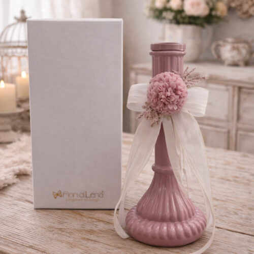 Candelabro bomboniera Fiori di Lena rosa antico con dalia e fiocco avorio, in confezione regalo, ideale come piccolo punto luce shabby chic su consolle.