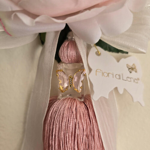 Alternative view of Fiori di Lena Nappa Decorativa Rosa con Peonia, Ortensia e Farfalla H 30 cm