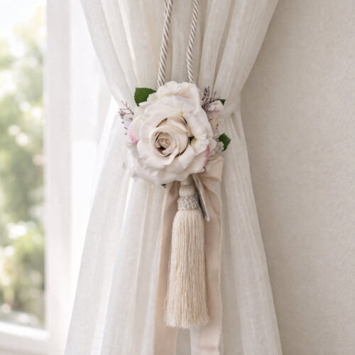 Embrasse per tende avorio con rosa e ortensie decorative e nappa elegante stile shabby chic