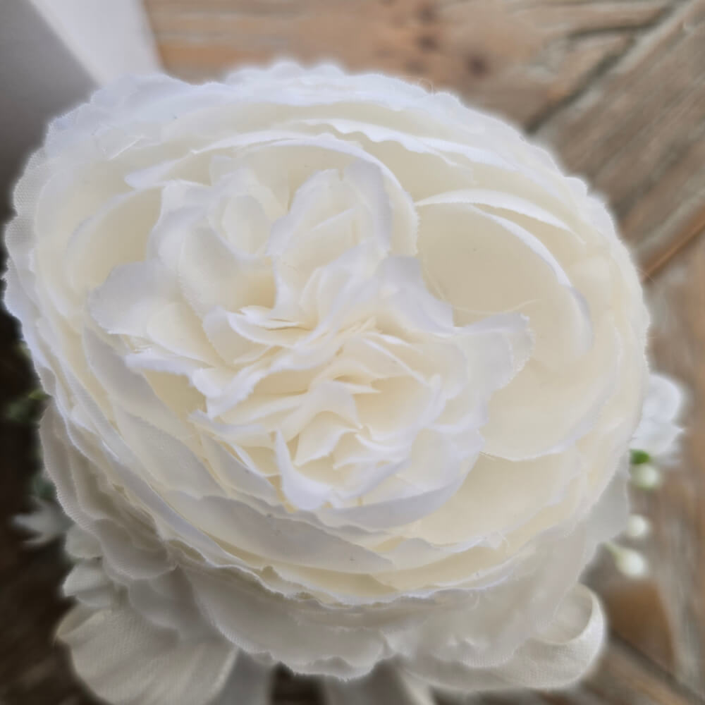 Fiori di Lena Puf blanco con ranúnculo y mariposa Ø7 cm con caja de regalo - Imagen 3