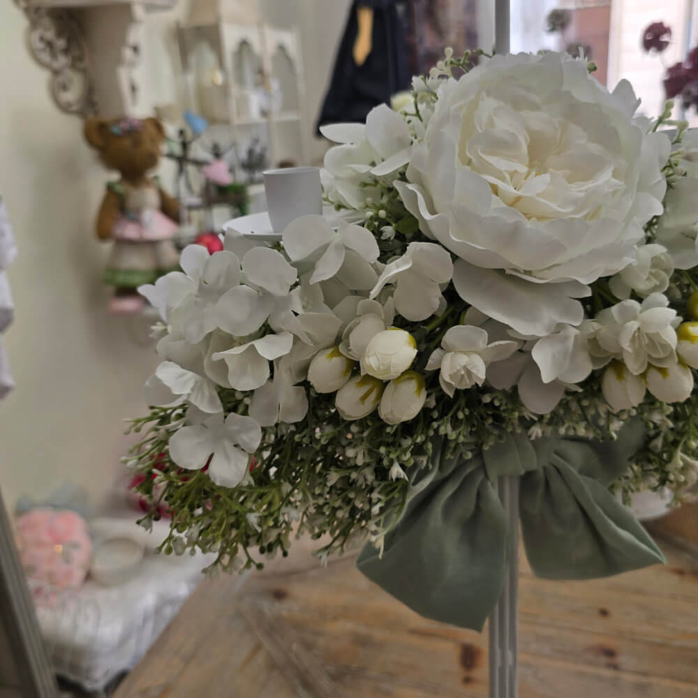 Candelero de 3 llamas Fiori di Lena con 2 peonías blancas y decoración floral 65 cm - Imagen 4
