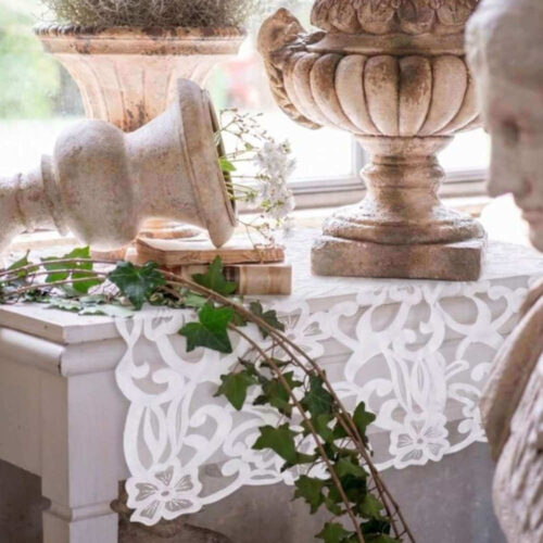 Alternative view of Blanc Mariclo Runner Provenzale con Merletto 50x150