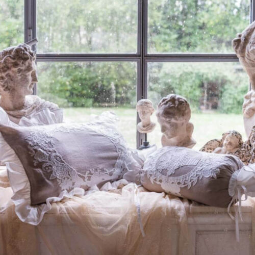 Alternative view of Blanc Mariclo Cuscino Romantico Beige Ghirlanda Ovale 45x60