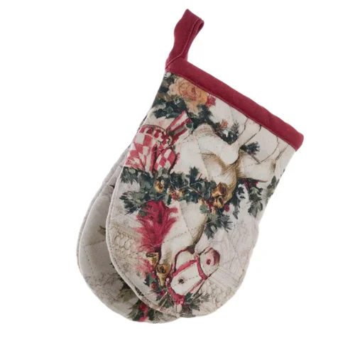 Gant de cuisine Blanc MariClò en coton matelassé, orné d'un motif de Noël vintage représentant un cheval à bascule, des guirlandes et des décorations rouges, avec un bord bordeaux, dimensions : 12 x 17 cm.