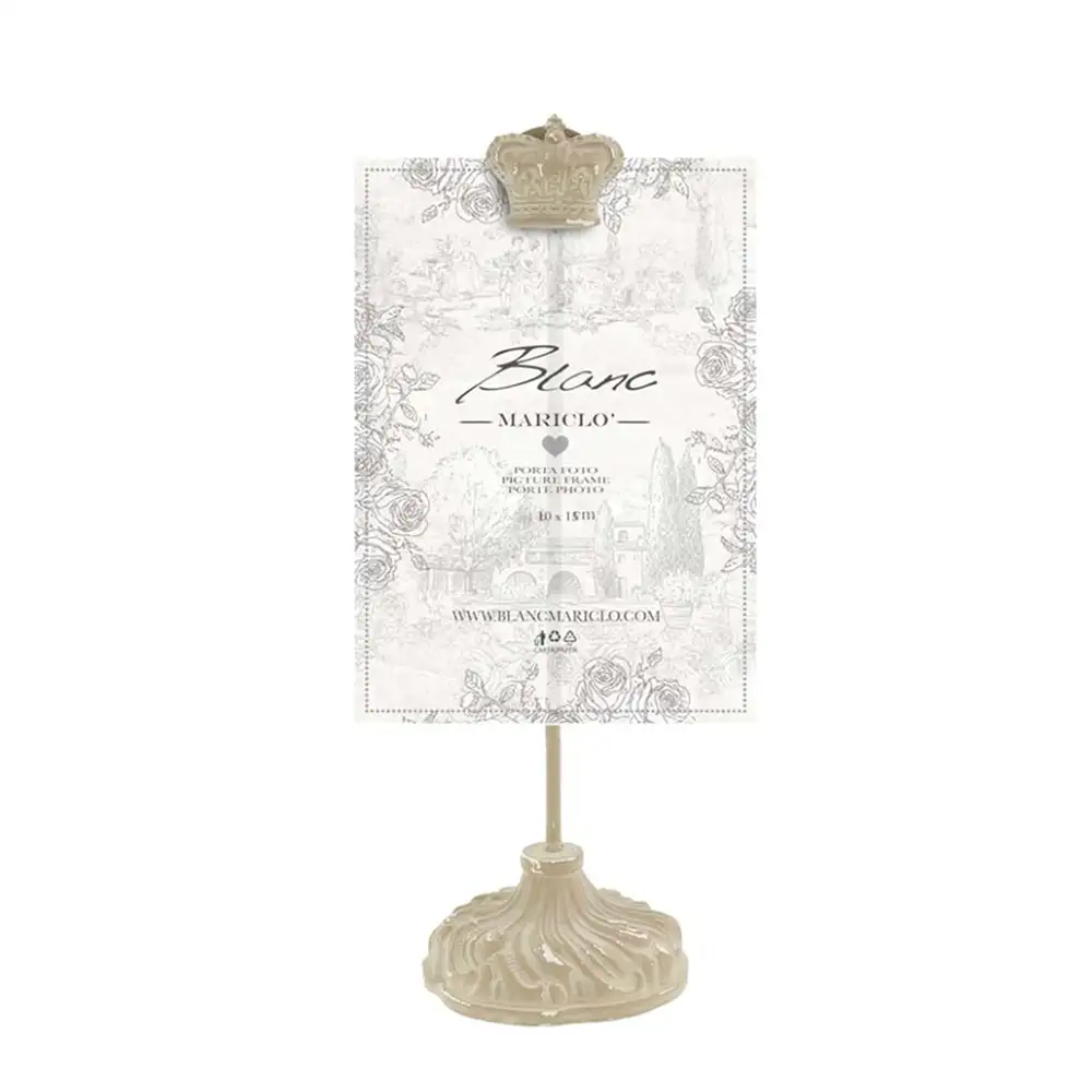 Porta foto note Blanc Mariclò Vivienne in resina beige con base decorata, stelo sottile e clip a corona, alto 24 cm.
