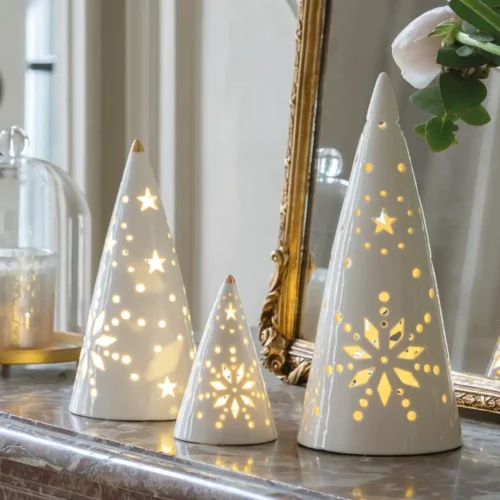Alternative view of Mathilde M. Albero cono decorativo in ceramica bianca con LED h 11