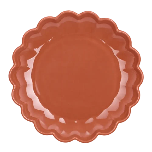 Assiette mauve Blanc Mariclo Gelasia en céramique brillante avec bord à pétales.